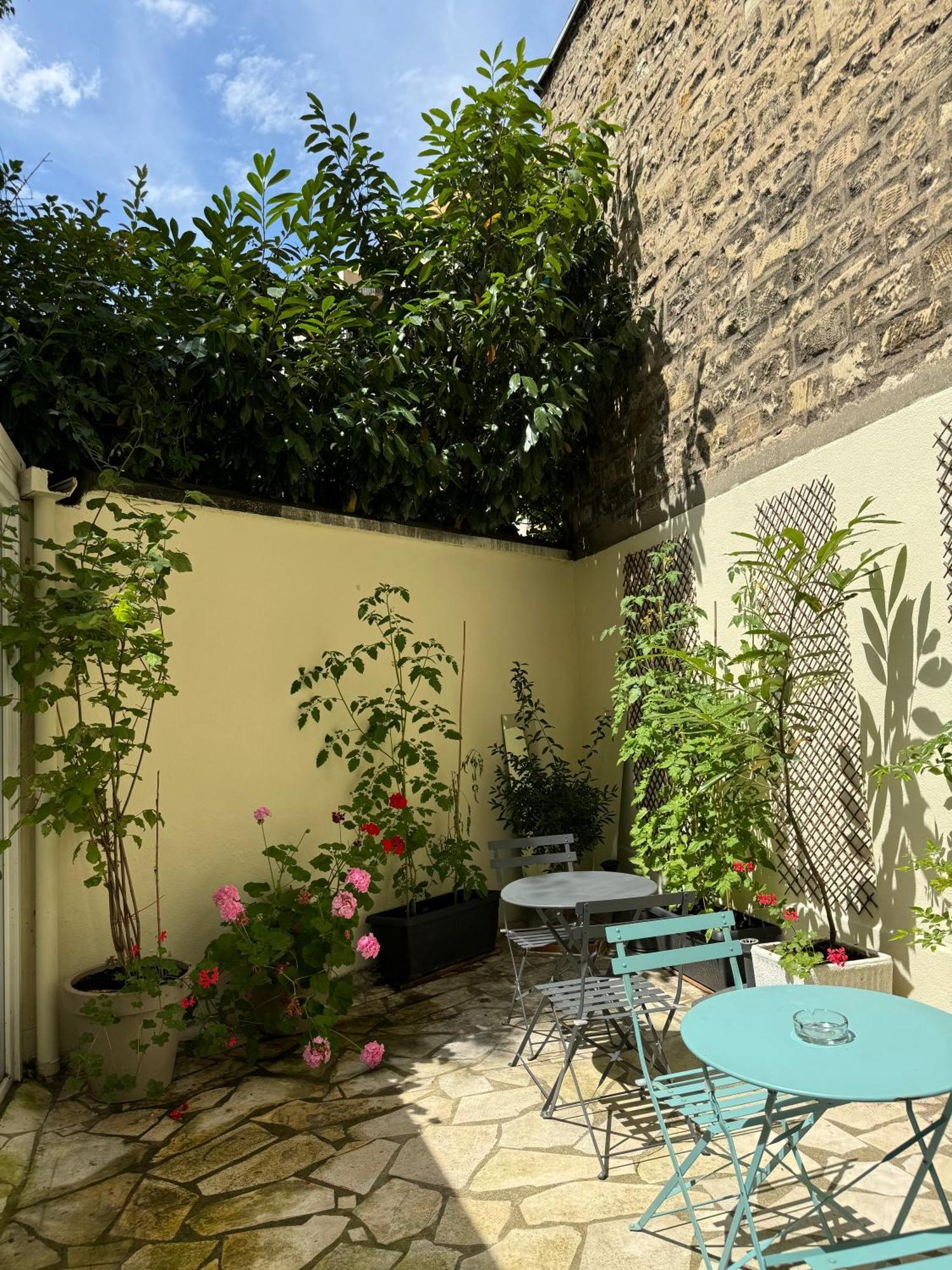 Hipotel Lilas Gambetta Parijs Buitenkant foto