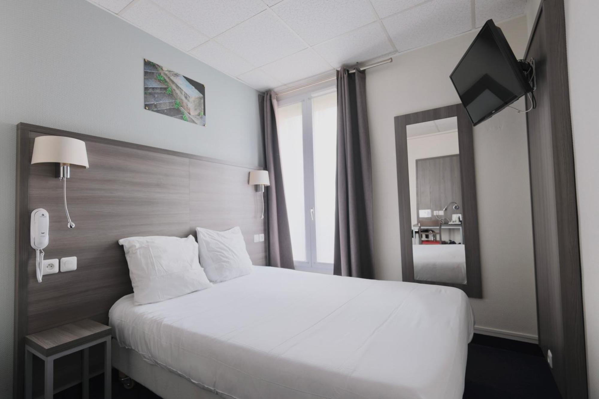 Hipotel Lilas Gambetta Parijs Buitenkant foto